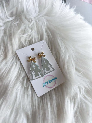 Silver Nativity Tree