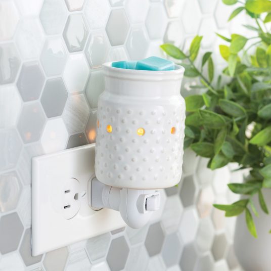 White Hobnail Pluggable Warmer