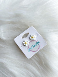 White Flower Studs - 12mm