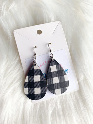 Black and White Buffalo Plaid (Wood)