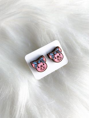 Pig Bandana Studs