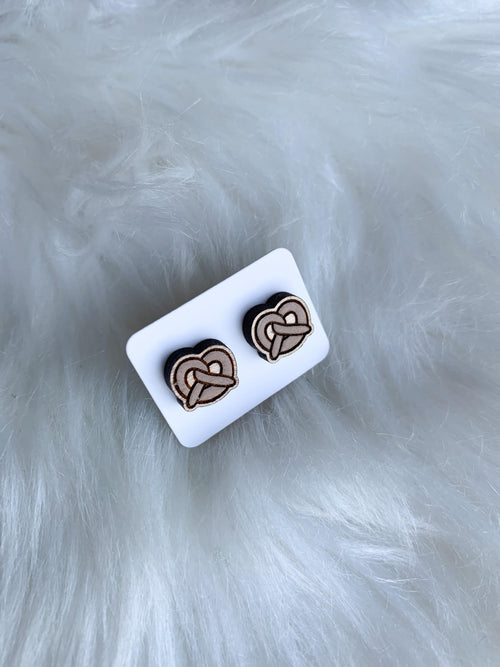 Pretzel Studs