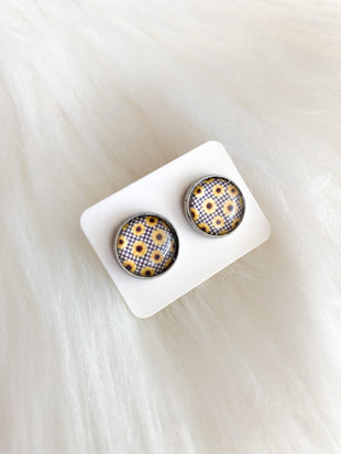 Sunflower and Plaid Cab Studs