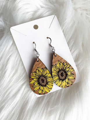 Distressed Sunflower Teardrops