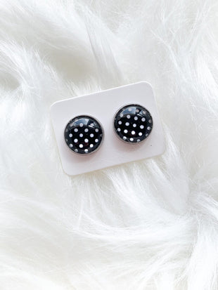 Black and White Polka Dot Cab Stud (12mm)